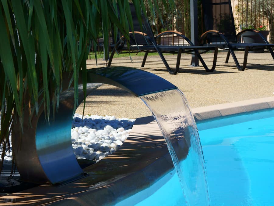 Seasonal outdoor pool, open 10:00 AM to 8:00 PM, sun loungers