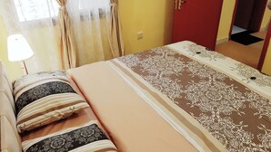 2 bedrooms, blackout drapes, iron/ironing board, WiFi (free)