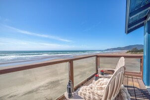 Classic Room, 1 Queen Bed, Patio, Oceanfront | Balcony