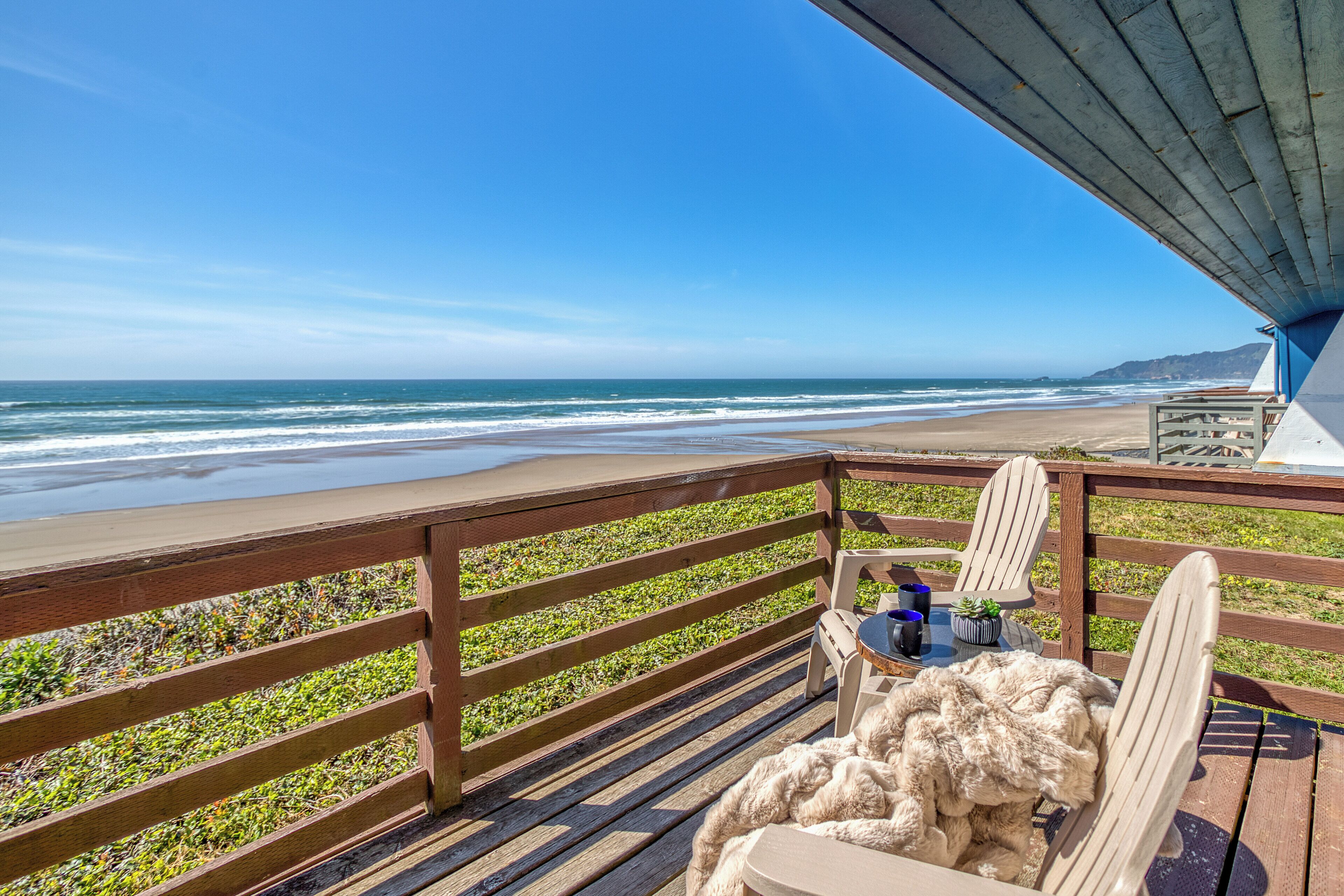 Standard Suite, 1 Bedroom, Kitchen, Oceanfront | Balcony view