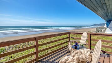 Standard Suite, 1 Bedroom, Kitchen, Oceanfront | Balcony view