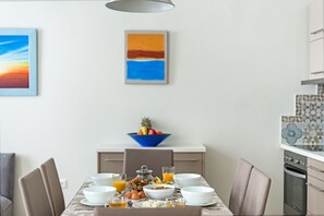 Apartment | In-room dining