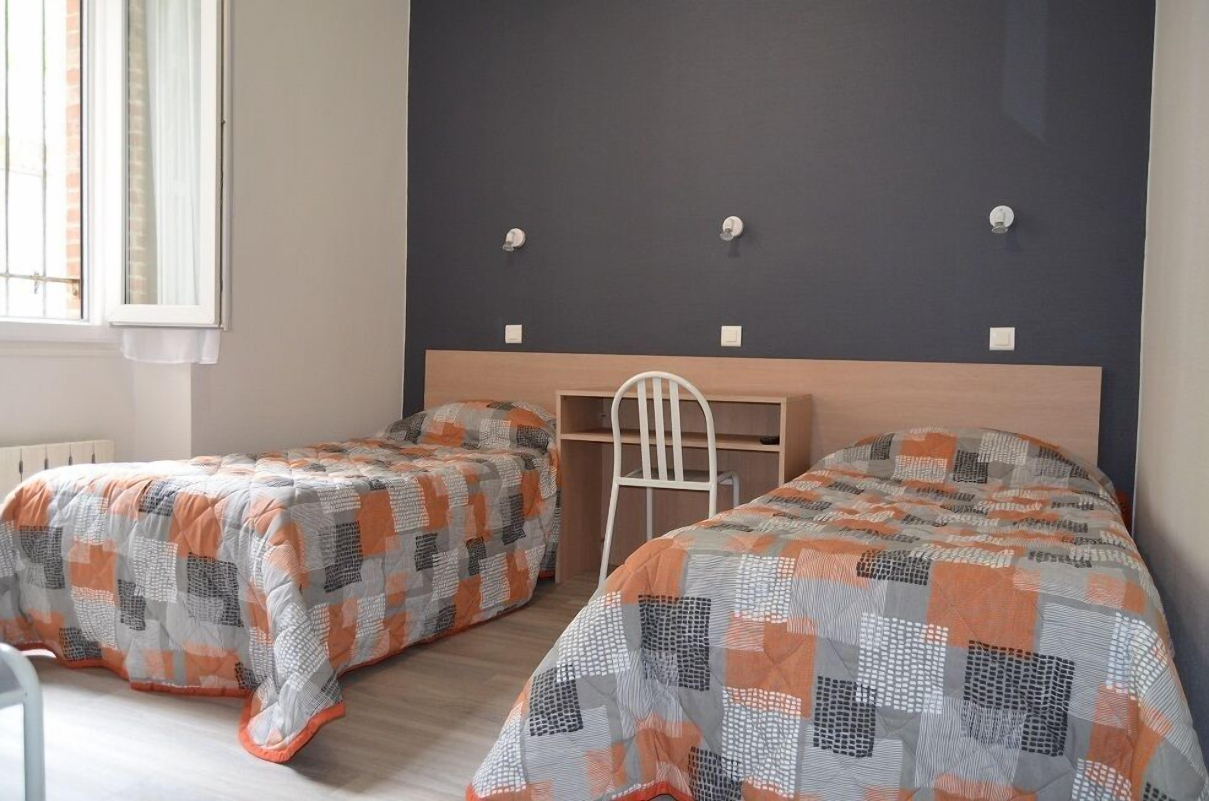 classic double or twin room | individually decorated, individually furnished, desk, blackout curtains