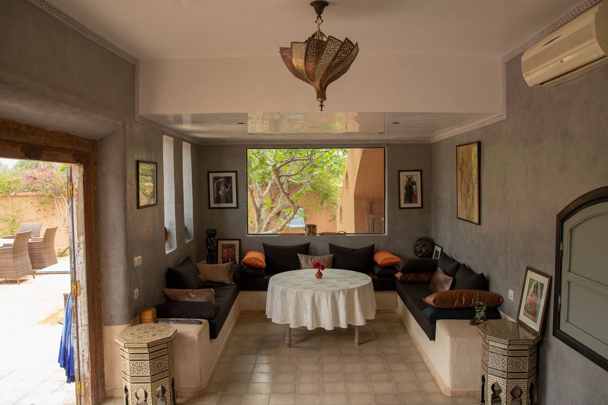 Breakfast, lunch, dinner served; Moroccan cuisine 