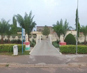 Entrée de l’hébergement