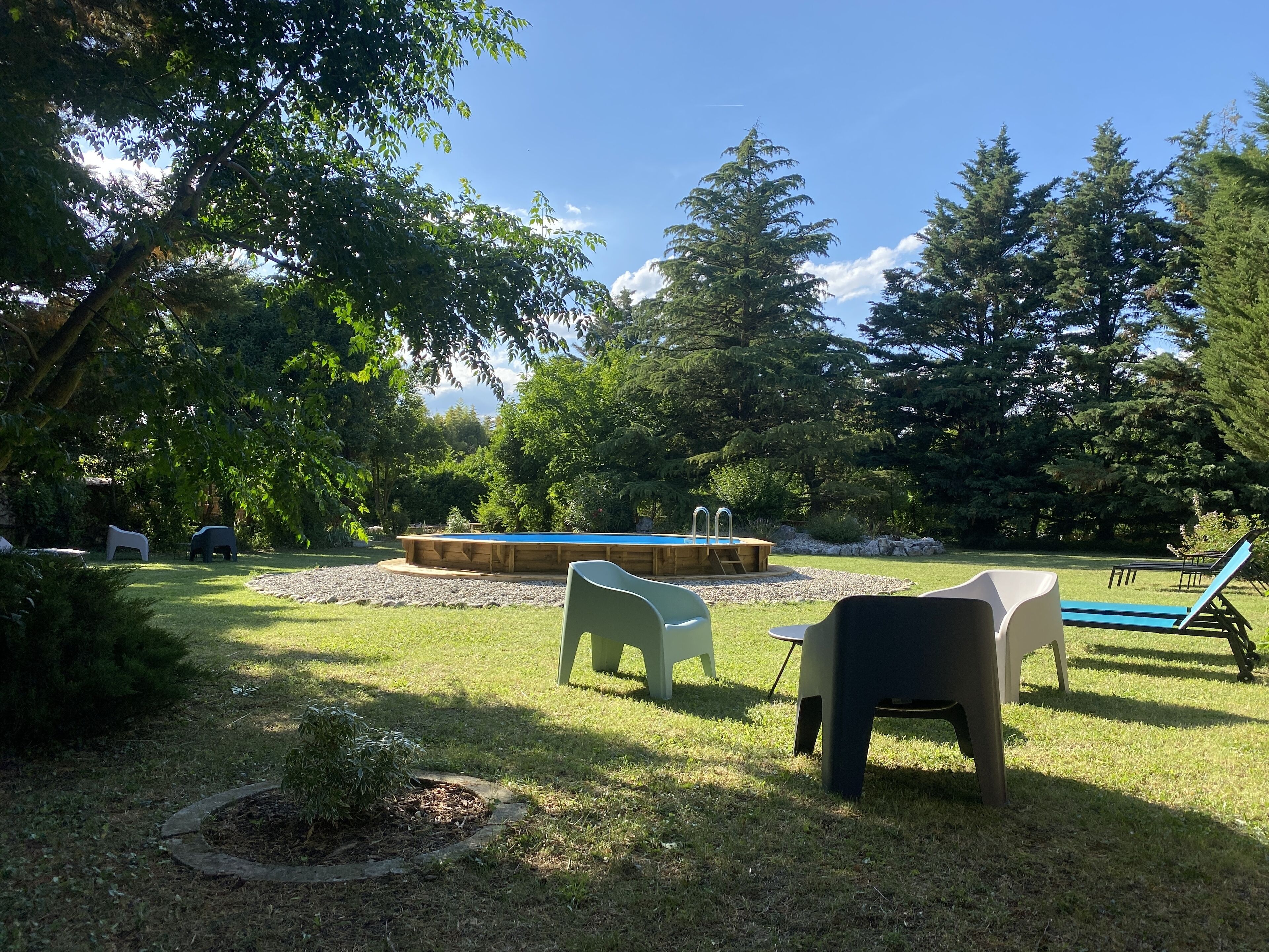 Seasonal outdoor pool, sun loungers