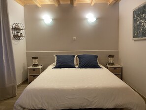 Oda (Chrysalide) | Ütü/ütü masası, ücretsiz kablosuz İnternet, çarşaf takımı 