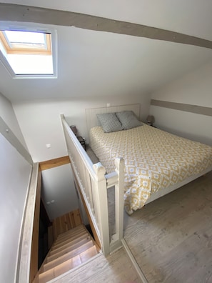 1 habitación, wifi gratis y ropa de cama