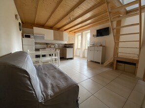 Apartment (Le Papillon) | Living room - Gîte Le Papillon - Le Cocon de Curson (Chanos-Curson)