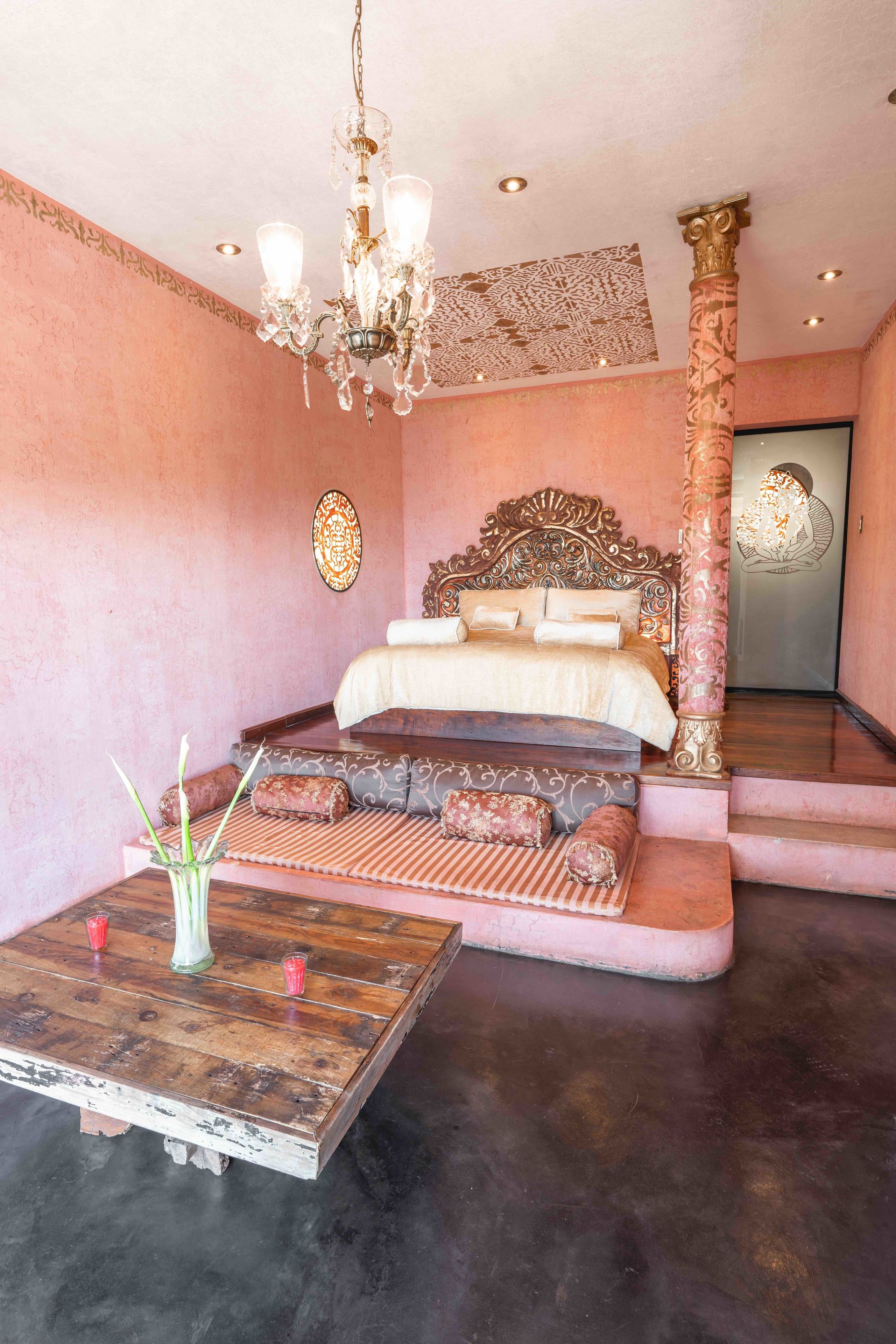 junior suite, 1 king bed, lake view, lakeside | 1 bedroom, down duvets, pillow-top beds, minibar