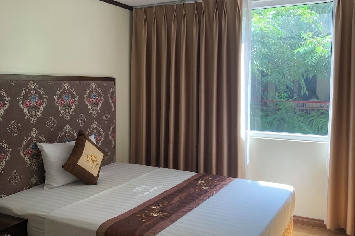 Basic Double Room Single Use | Minibar, desk, free WiFi