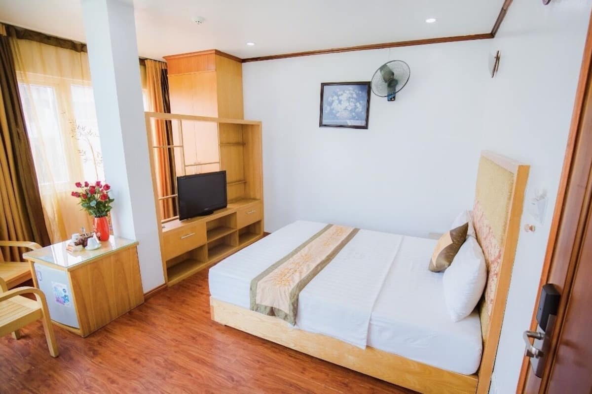 Habitación individual, vista a la ciudad | Minibar, escritorio y wifi gratis