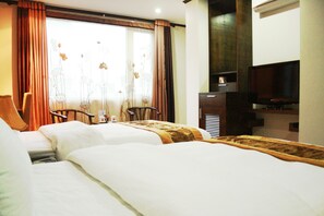 Double Room | Desk - Hoang Anh Ha Dong Hotel (Hanoi)