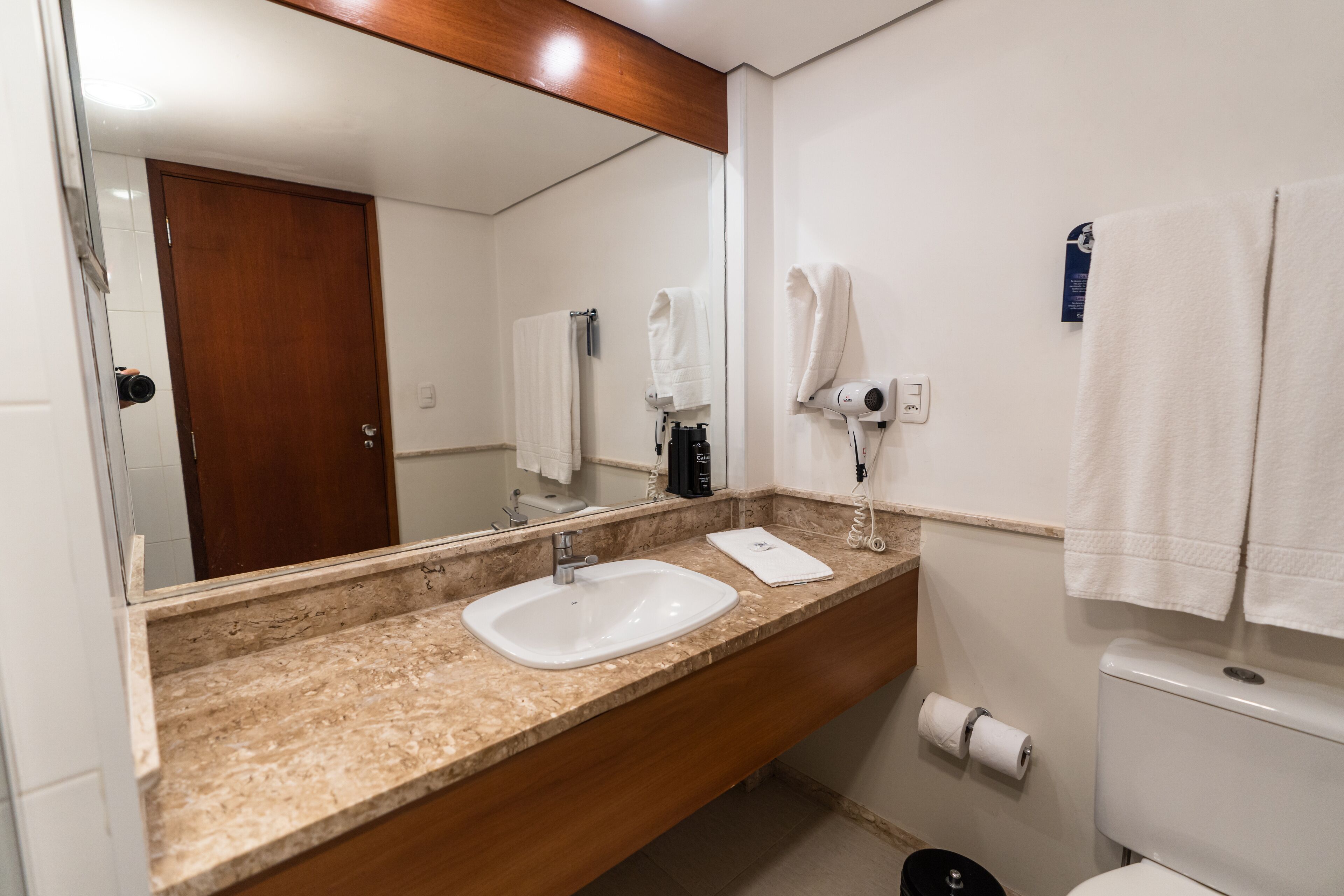 standard double room | bathroom | shower, free toiletries, hair dryer, towels