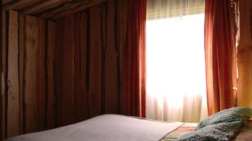 Apartment, 5 Bedrooms, Private Bathroom | 5 bedrooms, free wired Internet