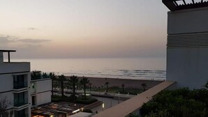 Unclassified image, 4 of 10, button - Anfa Place (Casablanca)