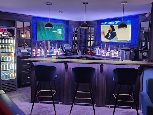 Newfound Inn & Suites