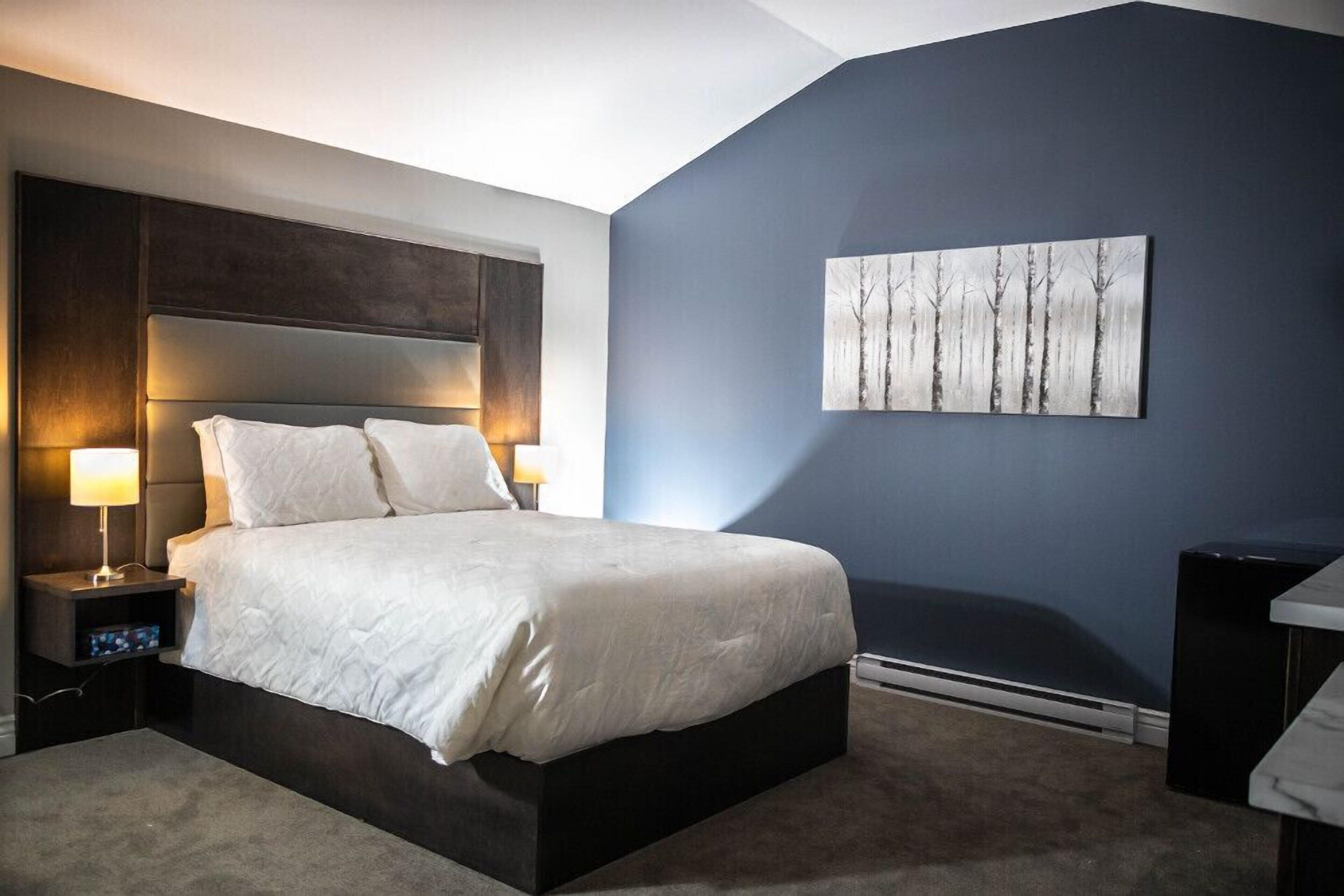 Ropa de cama de alta calidad y tabla de planchar con plancha 