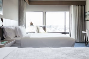 Allergikerbettwaren, Bügeleisen/Bügelbrett, Babybetten, Zustellbetten