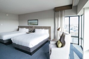 Hypo-allergenic bedding, iron/ironing board, cots/infant beds - Hilton Garden Inn Madison Sun Prairie (Sun Prairie)