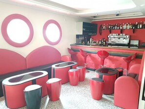 Bar lounge