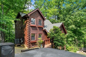 Exterior - Secluded Memories (Sevierville)