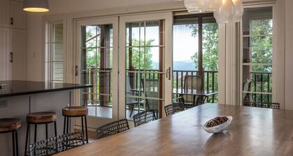 Panache 784 | Hot tub | Walk to Ski-in Ski-out | Tremblant Living