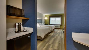 In-room safe, desk, laptop workspace, blackout drapes