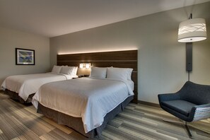 Standard Room, 2 Queen Beds, Accessible Bathtub (Accessible Tub)