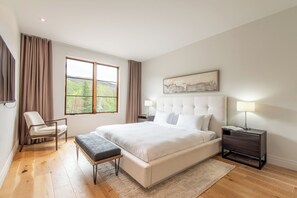 5 chambres, fer et planche à repasser, Wi-Fi, draps fournis