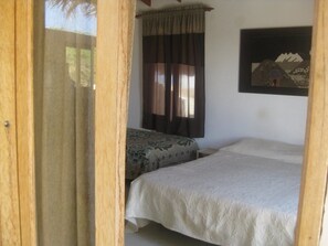 Family Room (up to 5 pax)