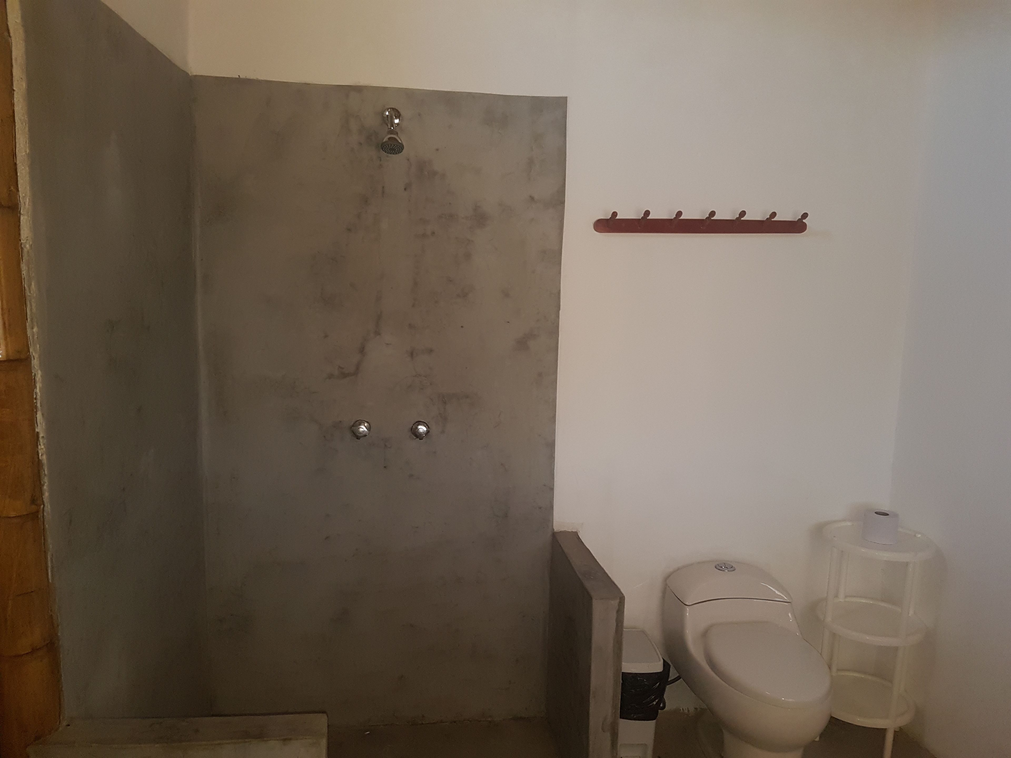 Family Room (up to 4 pax) | Bathroom | Shower, towels