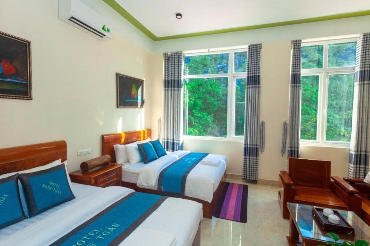 Family Room | Soundproofing, WiFi (free), bed sheets