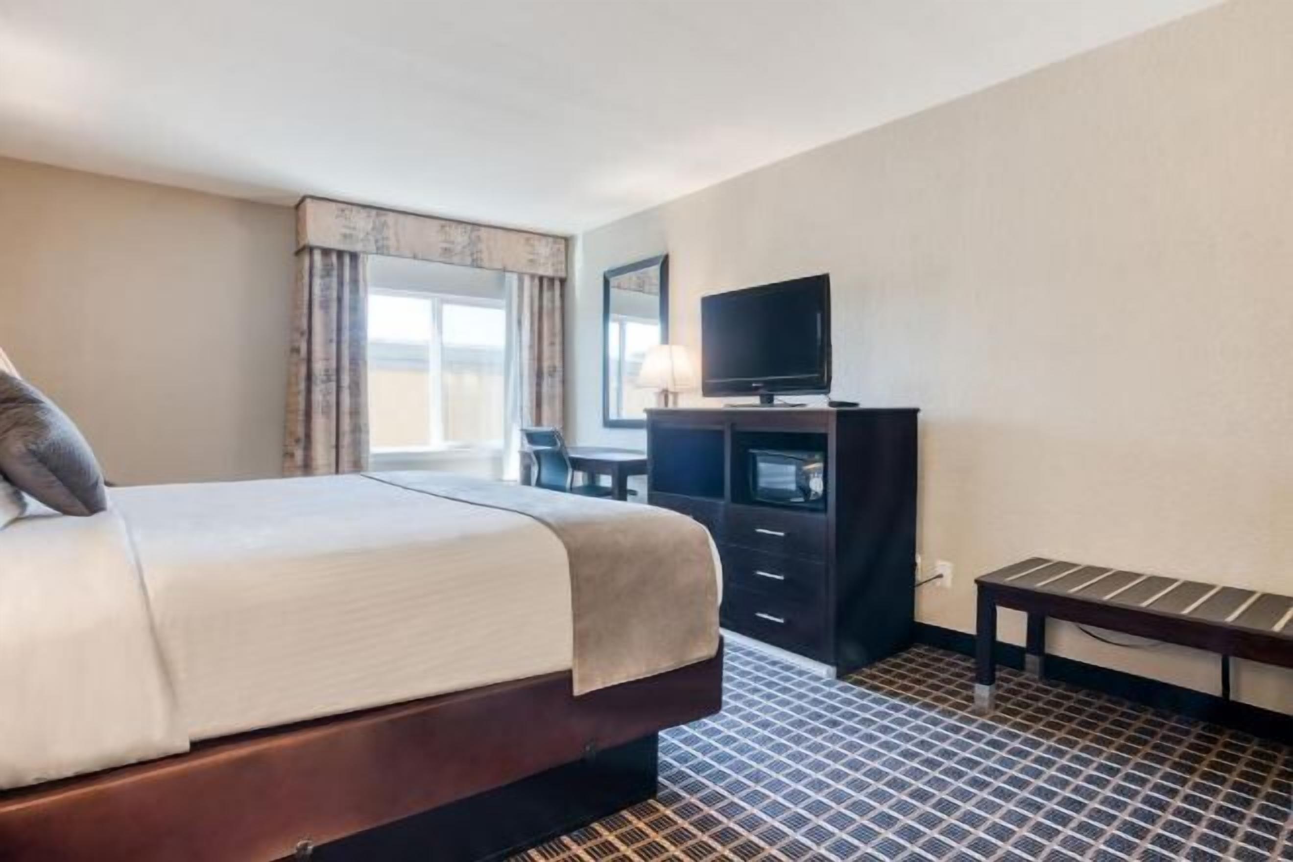 1 bedroom, in-room safe, desk, free WiFi