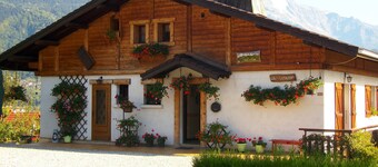 appartement dans chalet type montagnard  15 mn de chamonix en voiture 