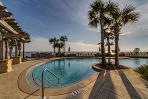 Piscine couverte