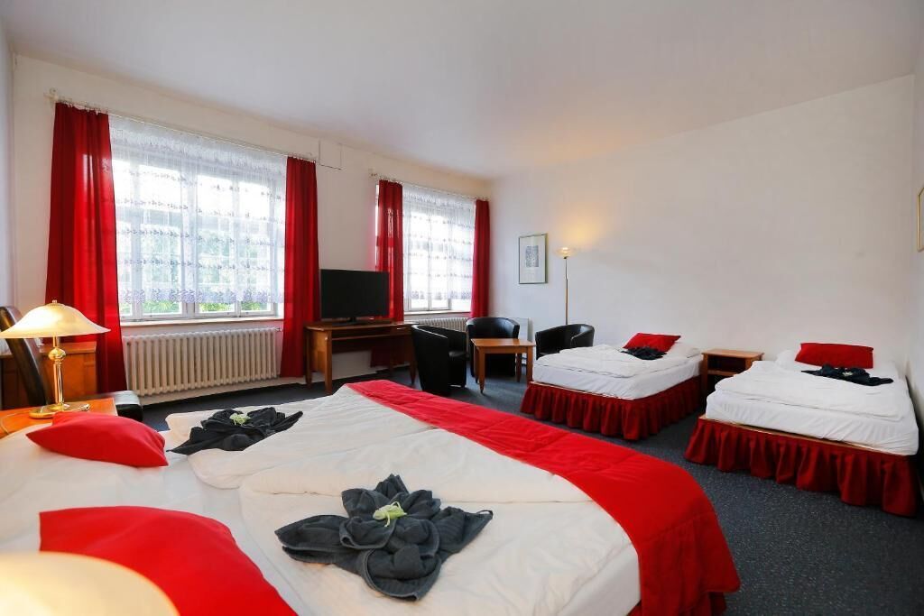 Rideaux occultants, draps fournis