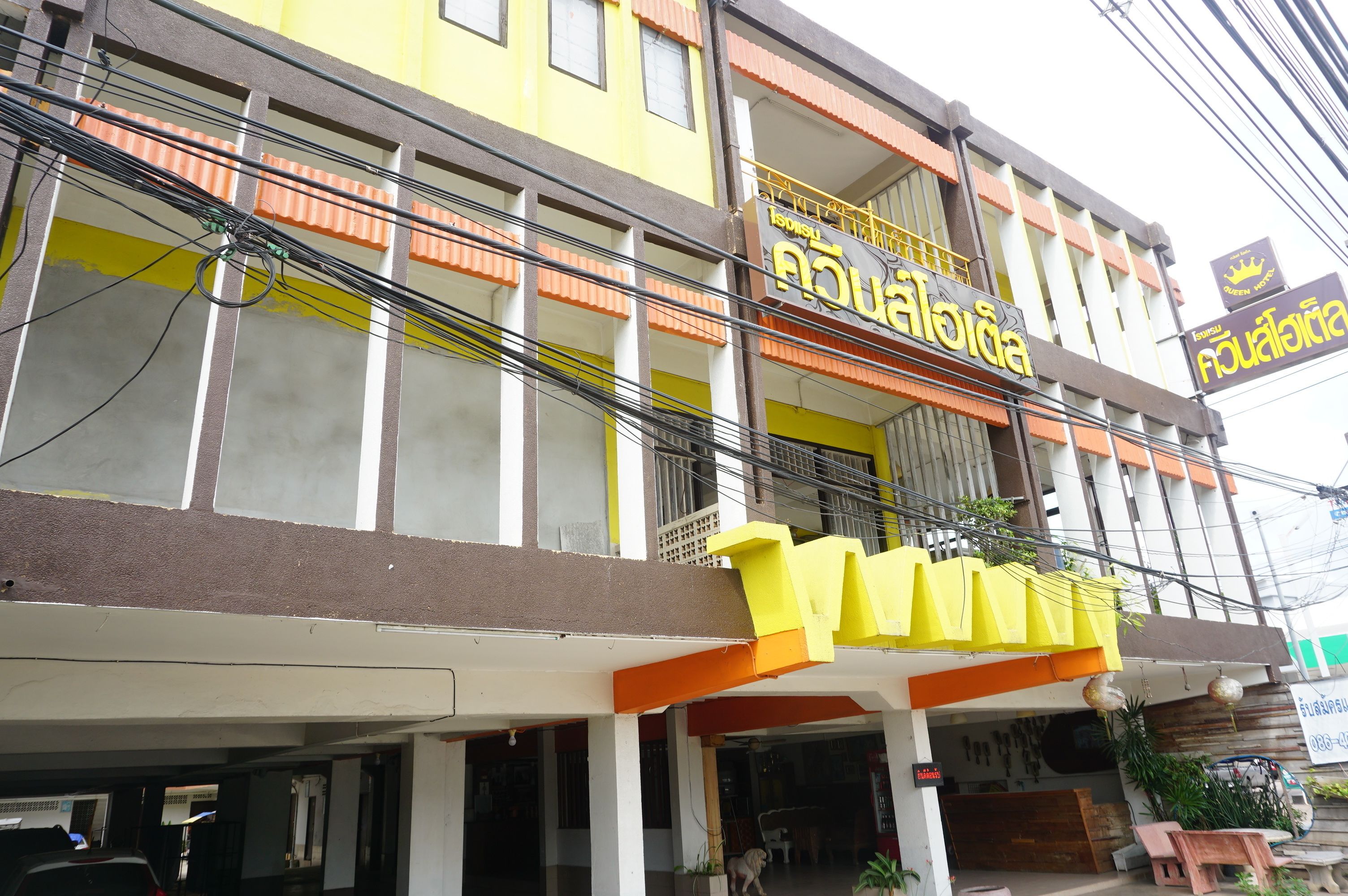 المنشأة من الخارج