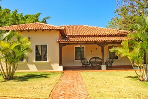 Exterior - Casa Dror Gran Pacifica Resort (Villa El Carmen)