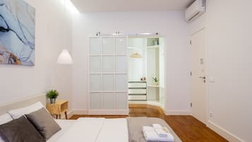 Deluxe Room, Private Bathroom | Individually decorated, individually furnished, blackout curtains