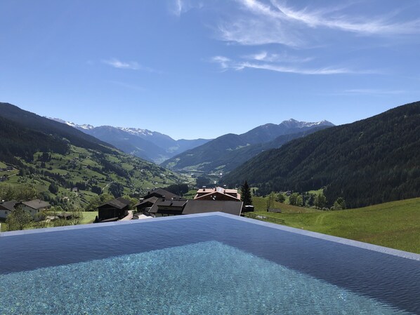 Mountain view - Erlebnishotel Gassenhof (Racines)