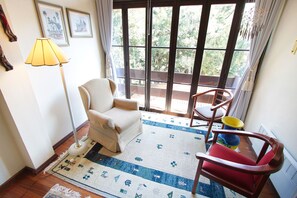 Duplex, 3 quartos | Área de estar | TV