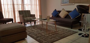 APARTAMENTO 3 | Salle de séjour | Télévision à écran plat