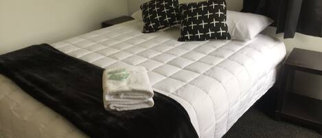 Family House, 3 Bedrooms, Garden View, Garden Area | Premium bedding, individually decorated, iron/ironing board, bed sheets