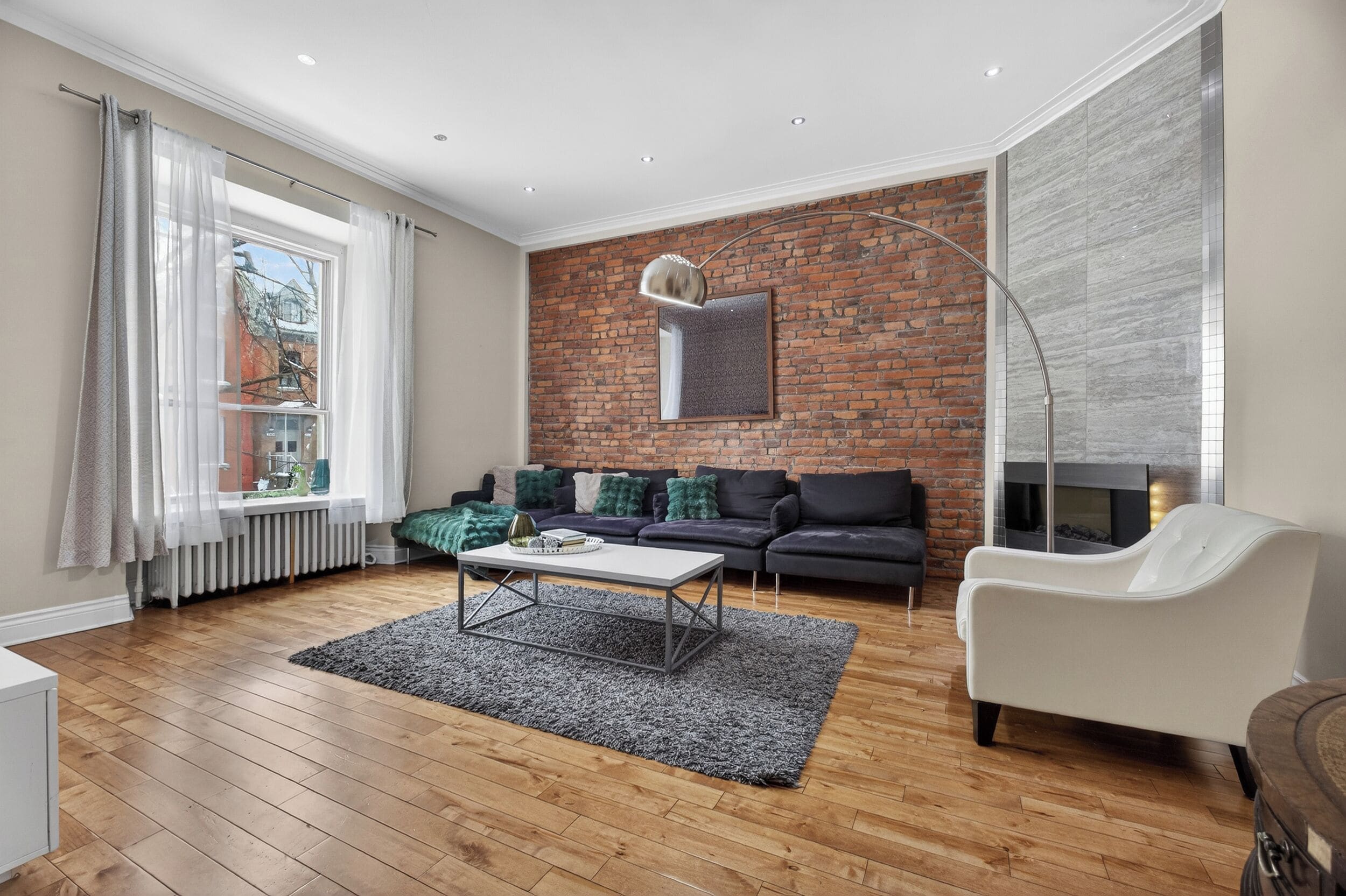 Télévision, cheminée, jeux vidéo, Netflix