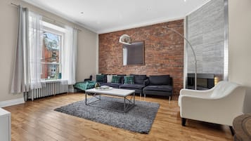 Télévision, cheminée, jeux vidéo, Netflix