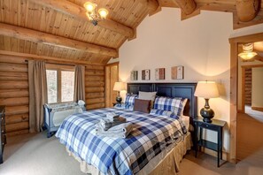 7 bedrooms, WiFi, bed sheets