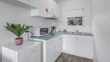 Fridge, microwave, stovetop, toaster