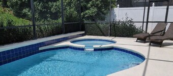 3 MILES FROM DISNEY!! Private SOUTH facing Pool. Awesome family villa