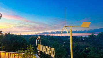 المنشأة من الخارج